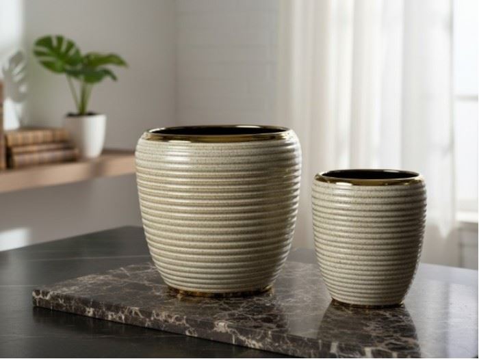 Set.2 Vasos Beige C/ Fio Ouro: 31x31x30.5 / 21x21x23cm