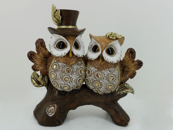 CASAL MOCHOS  NO TRONCO 16.5X6.5X17.5CM