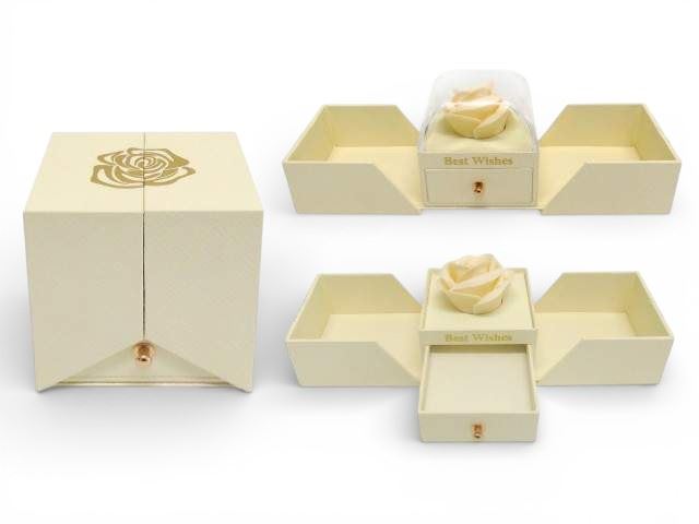 CAIXA PRENDA CREME COM  ROSAS COM GAVETA  + SACO 8X8CM