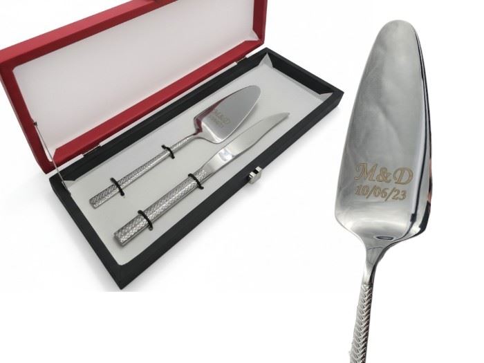 ESTOJO COM ESPATULA BOLO E FACA INOX DAKAR GRAVADO