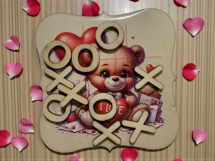 JOGO GALO NAMORADOS COM URSINHO MDF 10*10CM