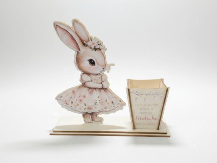 Base coelhinha com vaso (choupo) 
21,5 x 19 x 8 cm