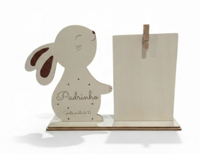 Base com coelhinho Padrinho + placa c/mola (choupo) 
22 x 14,4 x 6 cm