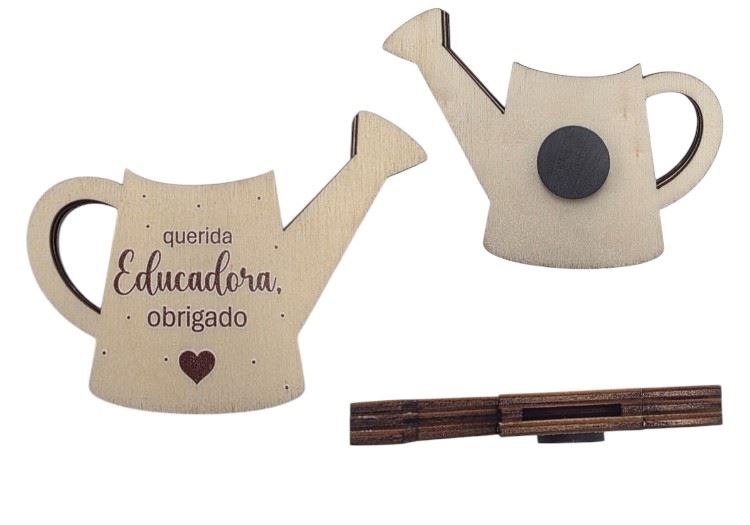 IMAN REGADOR 3D "QUERIDA EDUCADORA OBRIGADO" 8X6CM
