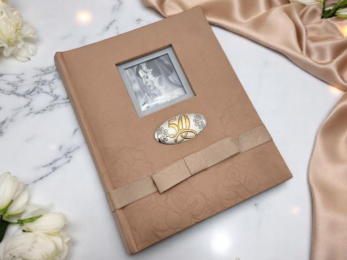 ALBUM 15X20CM BRANCO 100 FOLHAS C/MEMO C/PRATA