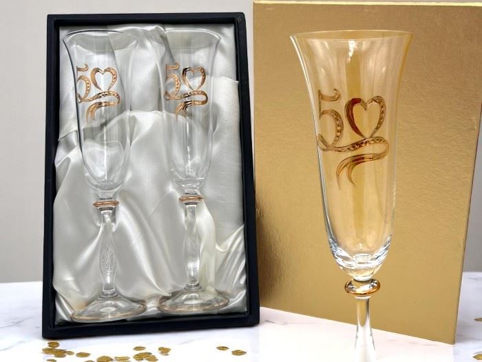 ESTOJO OURO CONJ.  FLUTES ANGELA C/50 ANOS CORAÇÃO