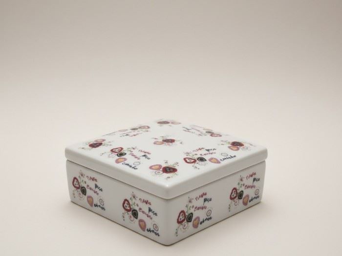 CAIXA 8X8X3.5CM NAMORADOS