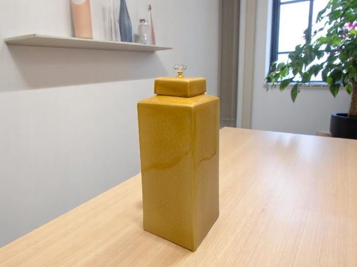 POTE QUAD. MÉDIO Amarelo 34X15CM