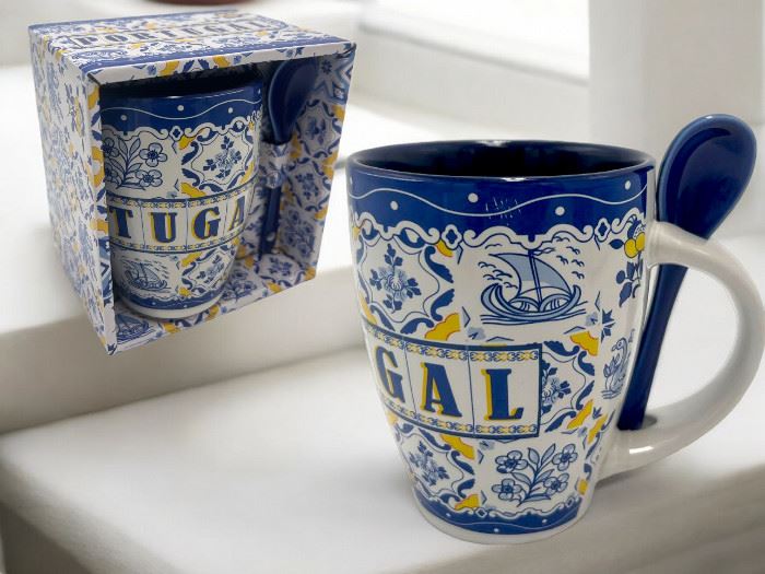 CANECA PORCELANA C/ COLHER GRANDE  12CM X 10X 8CM